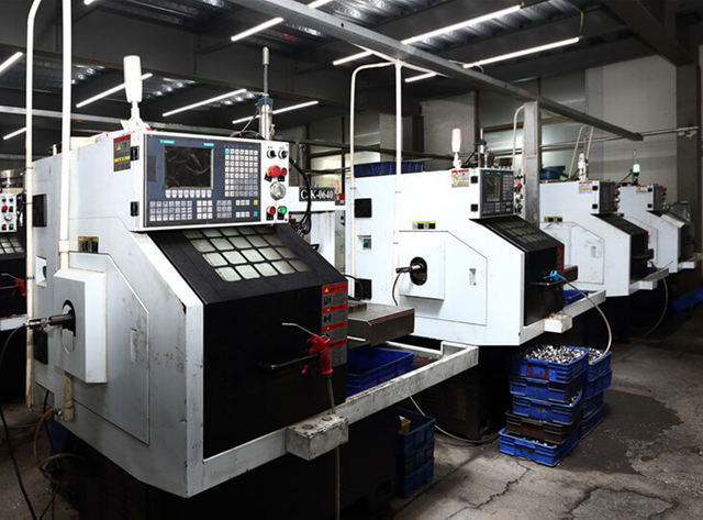Fitsch Kanglian SAE Fittings workshop