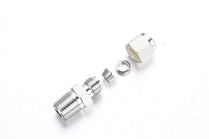 Complete family of 316L stainless steel instrumentation tube fittings including unions, elbows, and tees.