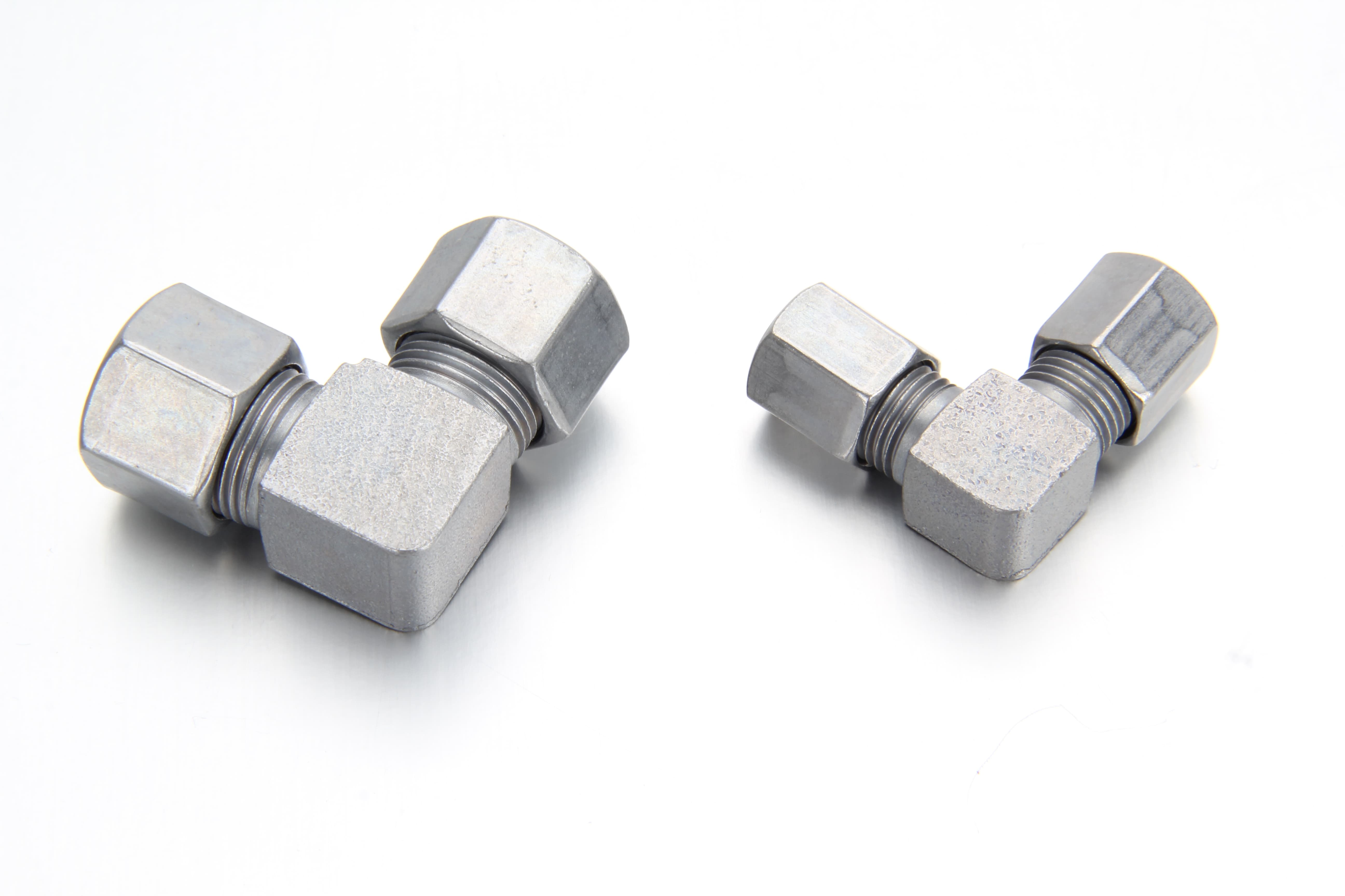 Premium 24 degree cone tube fittings elbow union connecting two identical diameter metric tubes at a 90-degree angle.