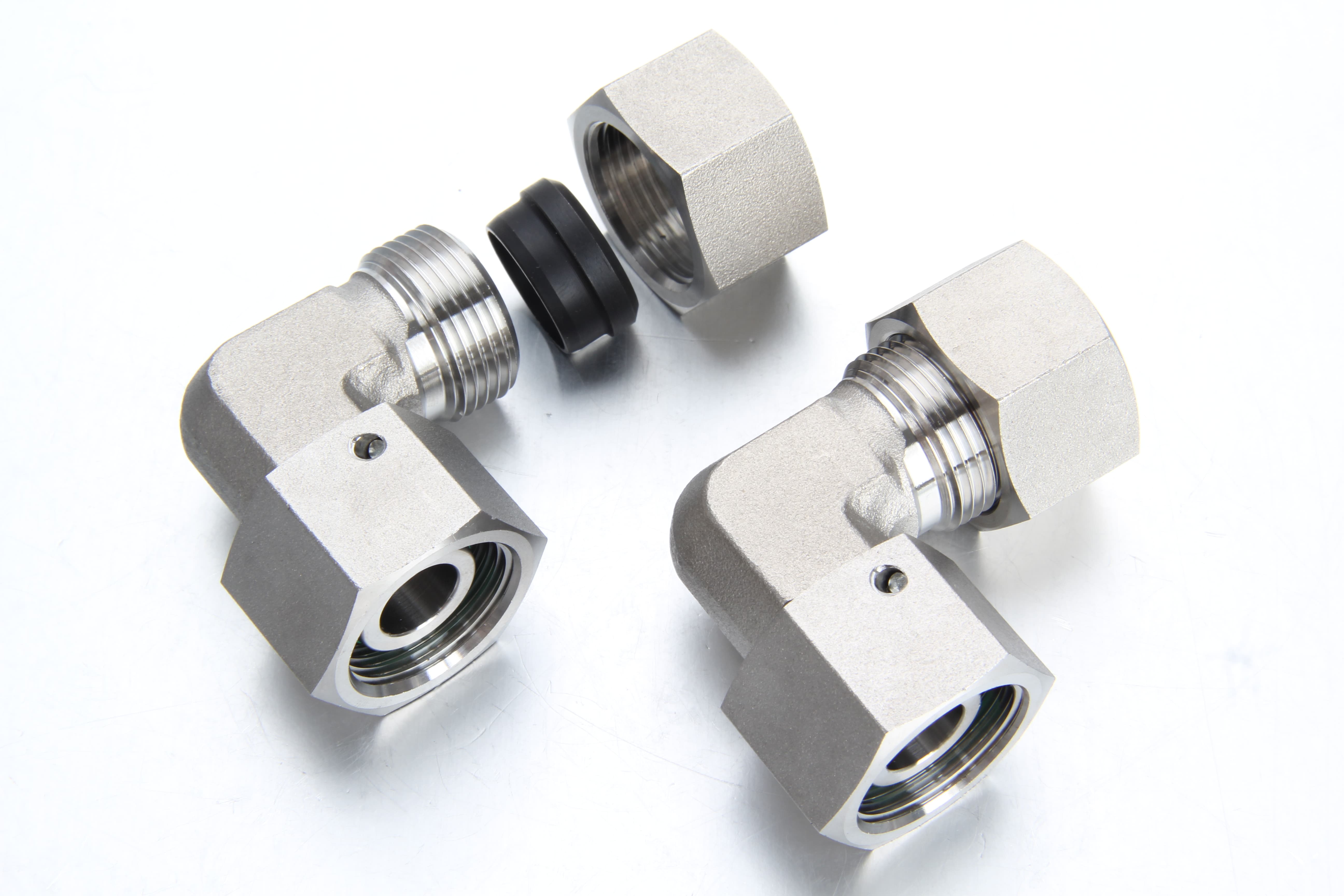 90 degree metric DIN tube to female swivel elbow hydraulic adapter