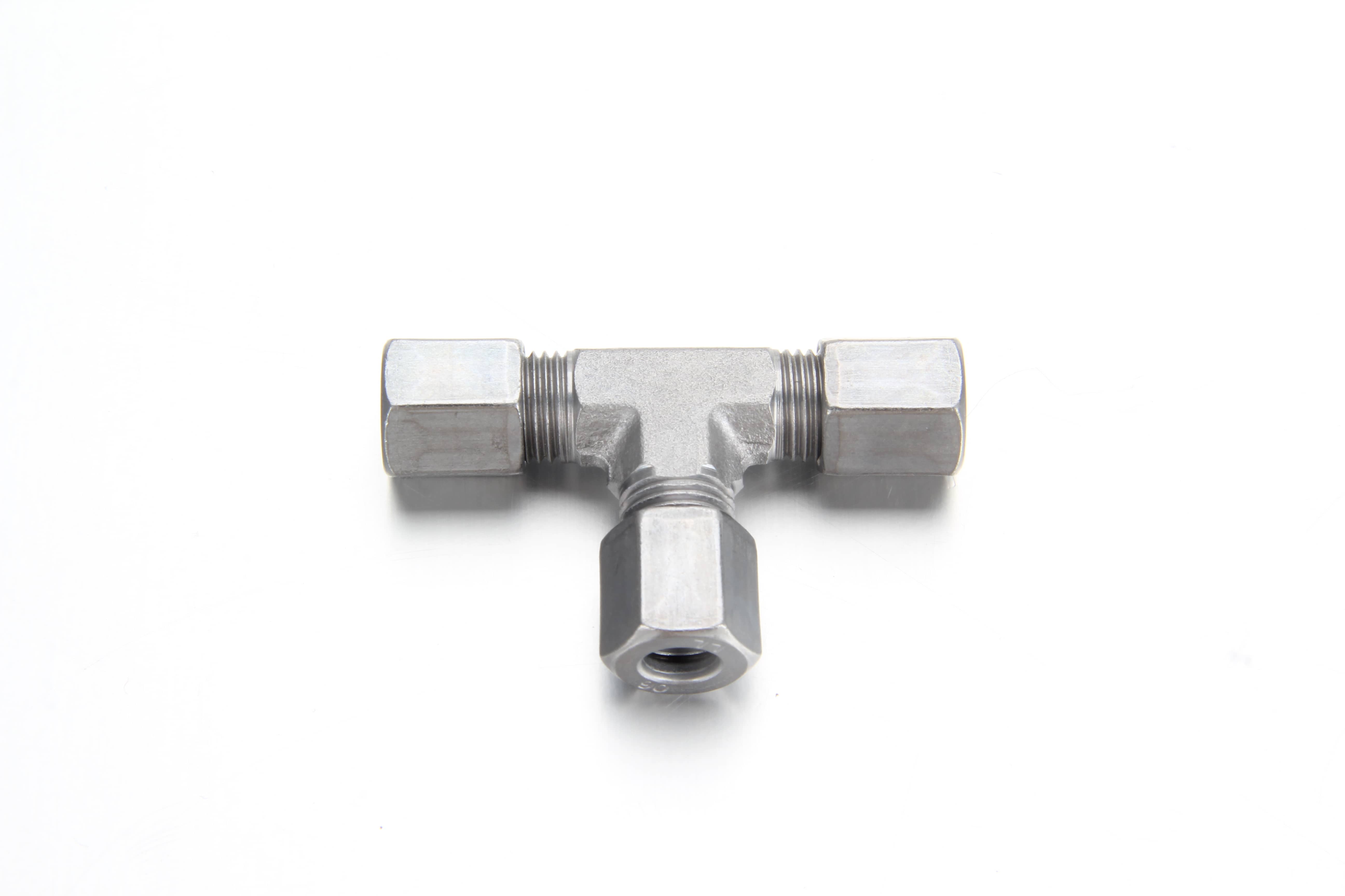 Premium DIN 3870 coupling nut assembly Tee Union splitting a metric fluid run into three lines of the identical diameter for centralized grease systems