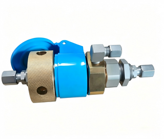 Quick-disconnect Couplings with Return Flow Port for Centralized Lubrication Systems