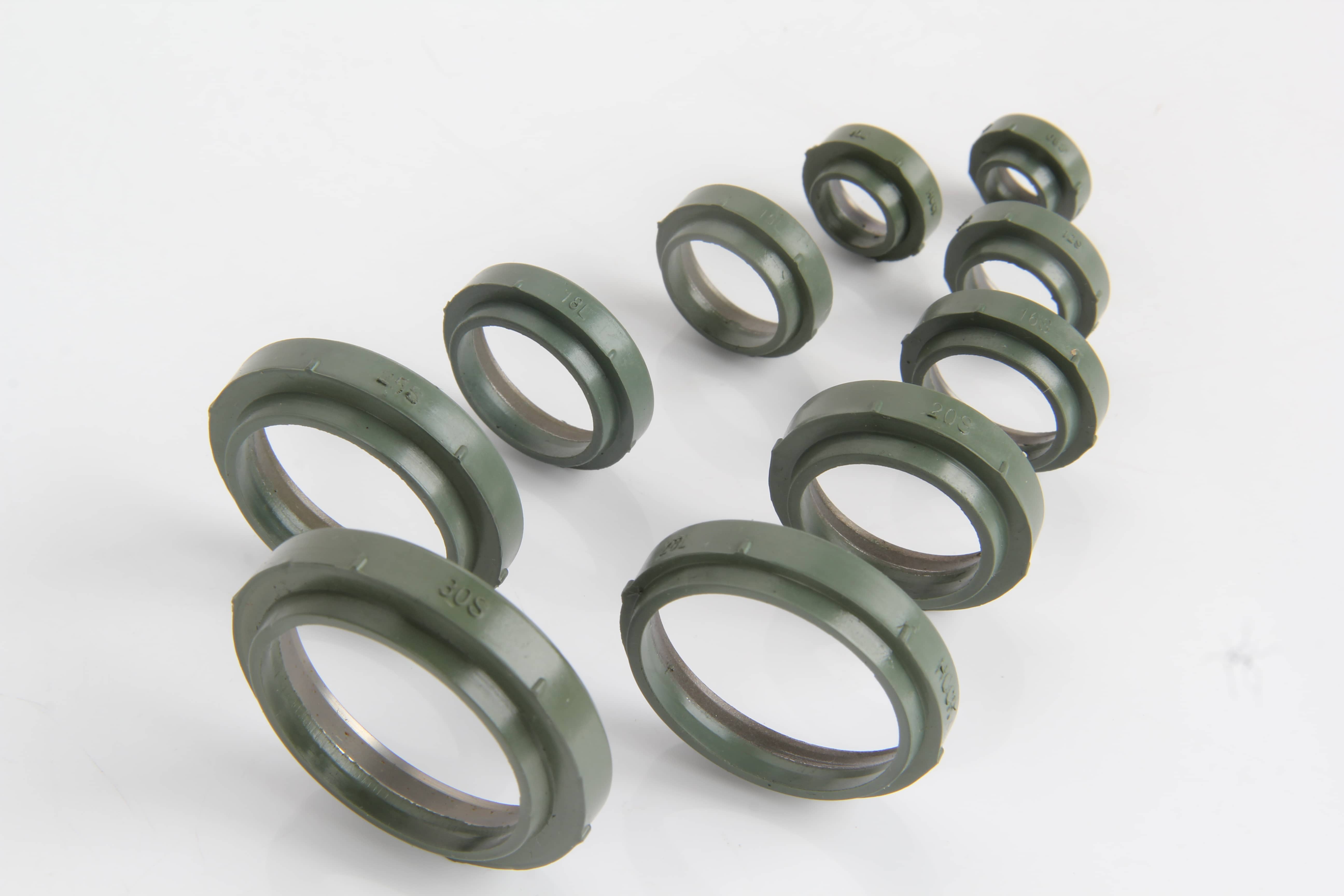  Close-up profile of a DOZ20S71 stainless steel and FKM Viton soft sealing ring engineered for high-temperature chemical systems