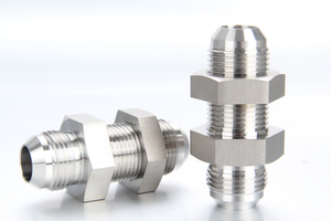 Heavy duty grade 316 stainless steel bulkhead fitting with locknut