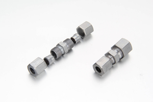 Premium lubrication line compression fittings Straight Union connecting two inline metric tubes of the identical diameter for centralized grease systems.