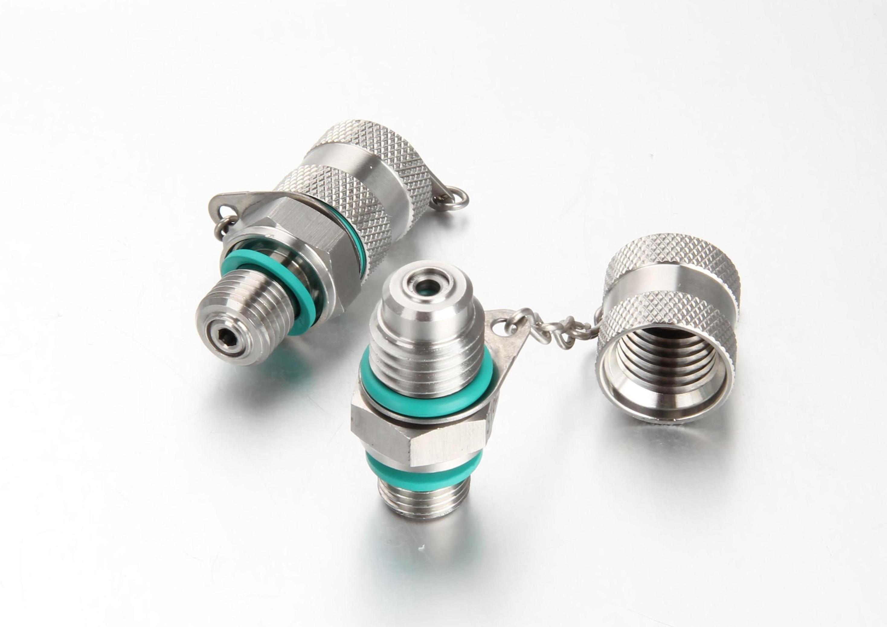 Corrosion-resistant 316 stainless steel test point fitting ISO 15171-2 for offshore and marine hydraulic applications.